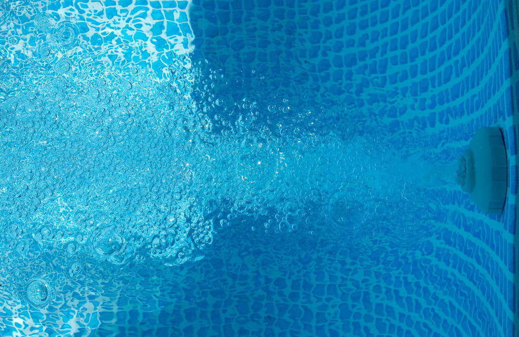 filtration piscine avec bache a bulles