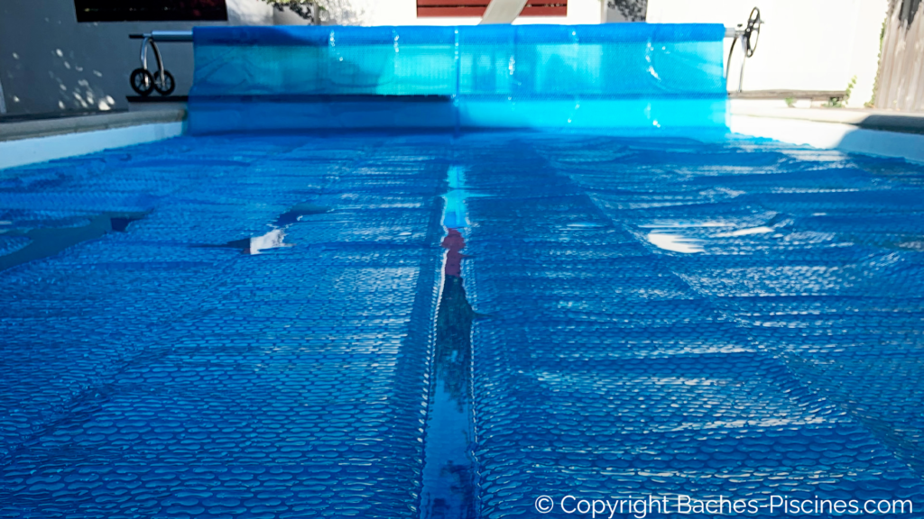 bâche chauffer eau piscine