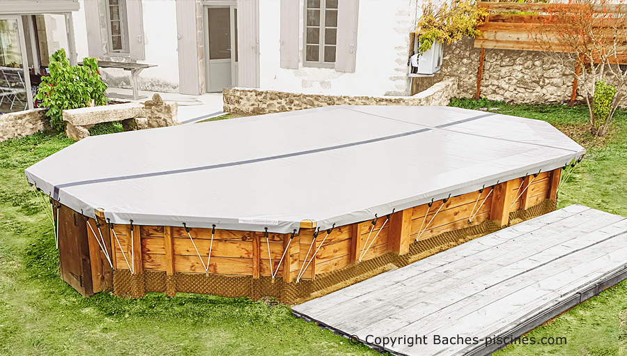 Bâche d'hiver pour piscine hors-sol bois rectangulaire 550 x 300 cm - PVC  640 g/m² Bleu