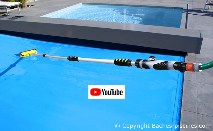 Brosse MULTI-USAGES très pratique en piscine